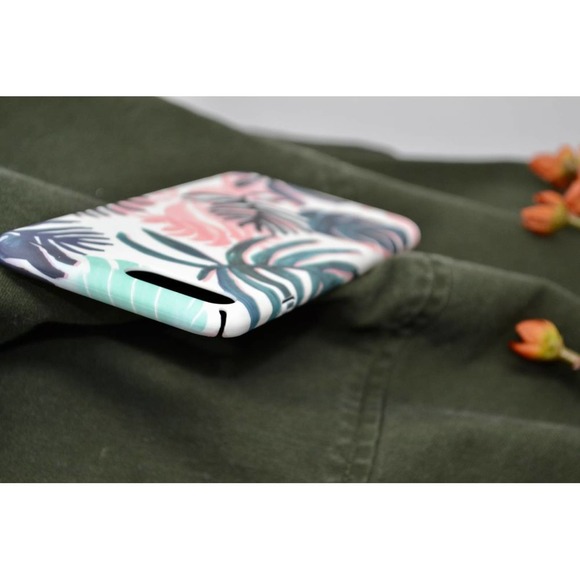 iPhone XR Case Pink Tropical Floral Print Cover - Picture 4 of 8